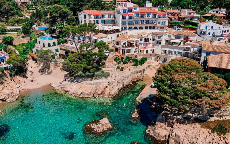 Discovering the Costa Brava from Hotel Aigua Blava